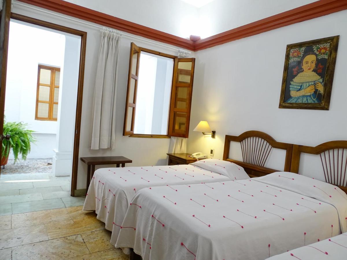 Hotel Aitana Oaxaca Екстериор снимка