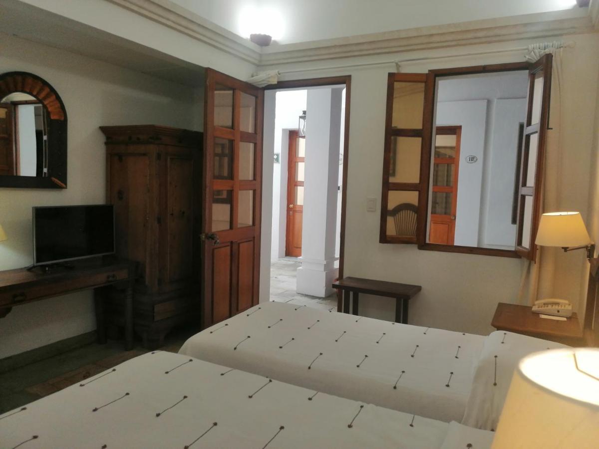 Hotel Aitana Oaxaca Екстериор снимка