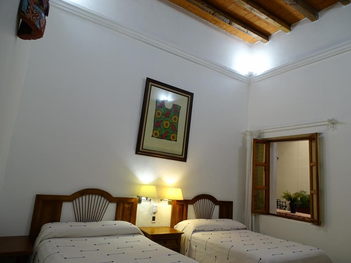 Hotel Aitana Oaxaca Екстериор снимка