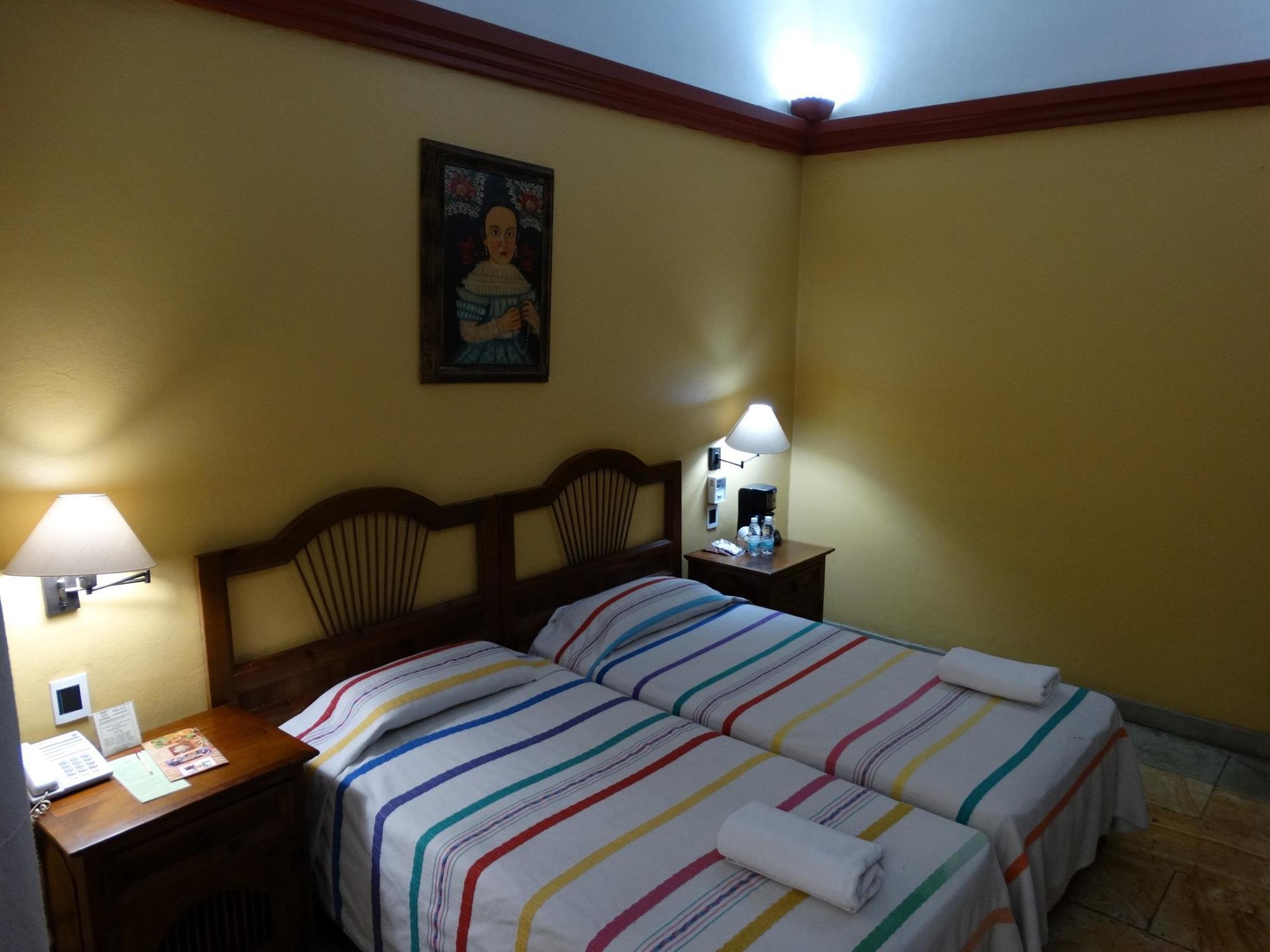 Hotel Aitana Oaxaca Екстериор снимка