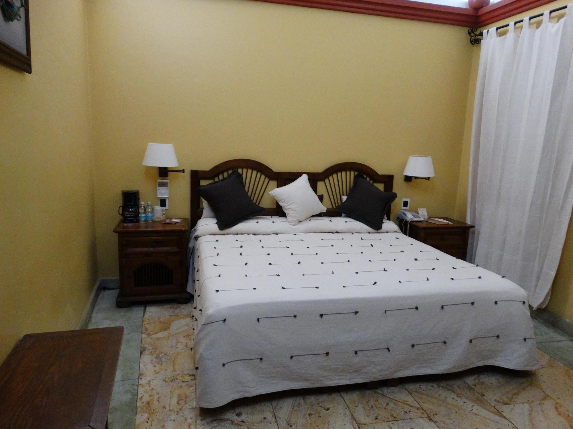 Hotel Aitana Oaxaca Екстериор снимка